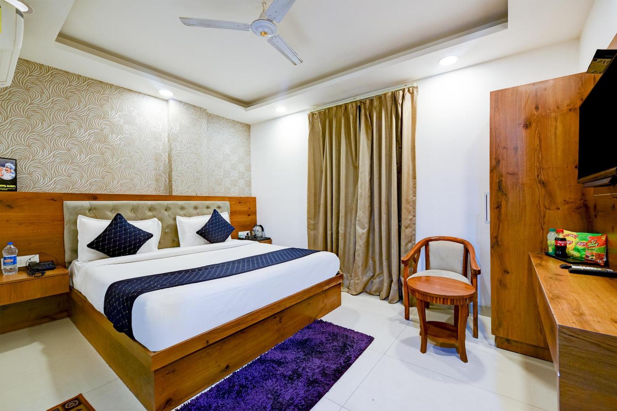Hotel Grand Qubic Near Delhi Airport Ню Делхи Екстериор снимка